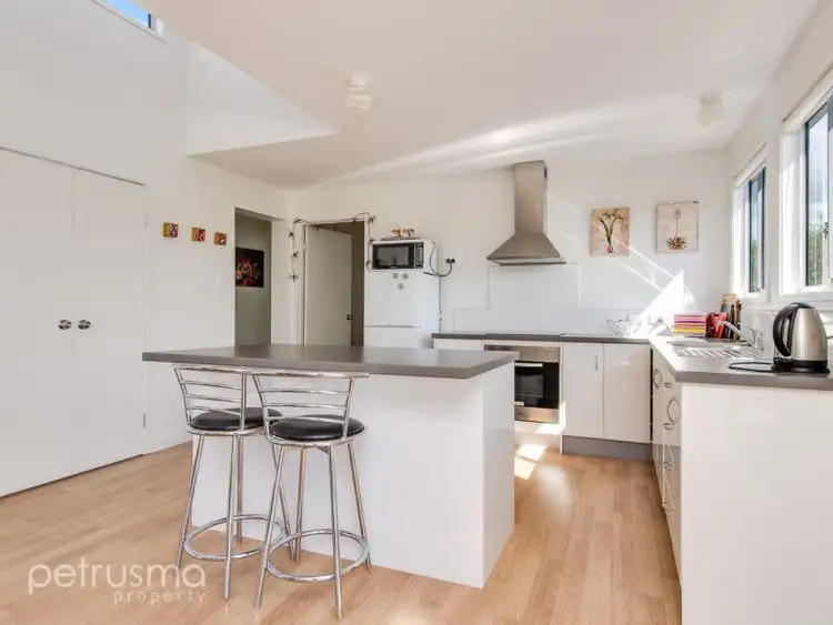 Sixth view of Homely villa listing, 2/31 Strawberry Hill Court, Orford TAS 7190