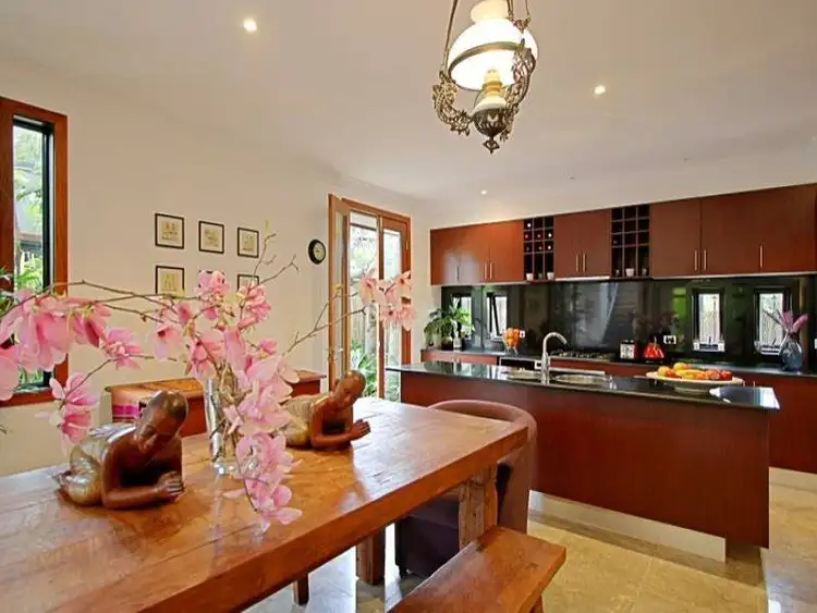Sixth view of Homely house listing, 2/24 Seaview St, Byron Bay NSW 2481