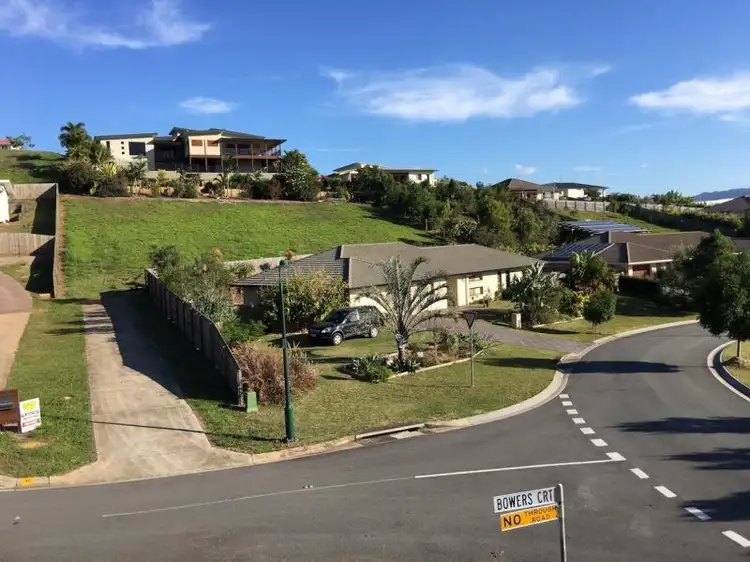2 Bowers Court, Woombye QLD 4559