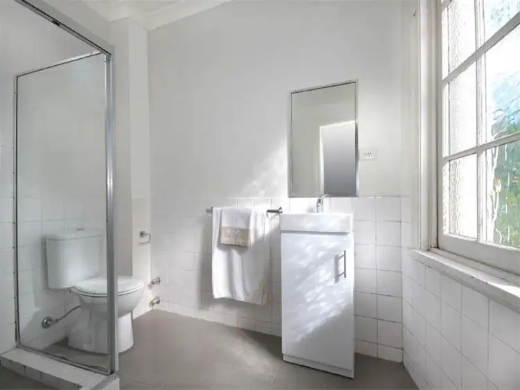 Fourth view of Homely apartment listing, 32/16 Ward Avenue, Elizabeth Bay NSW 2011