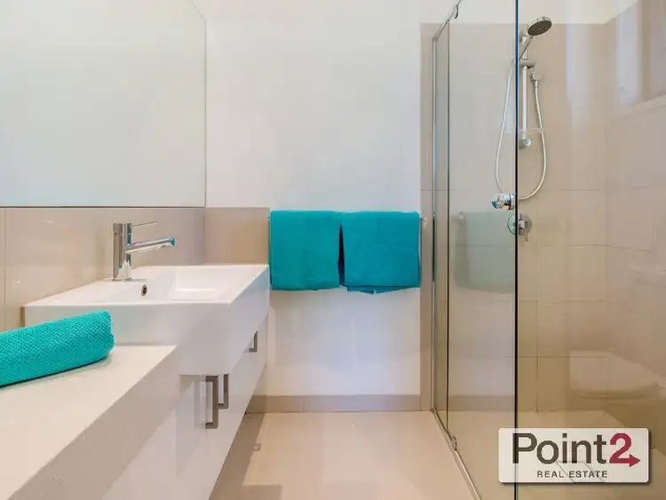 Sixth view of Homely unit listing, 1/30 Warana Way, Mount Eliza VIC 3930