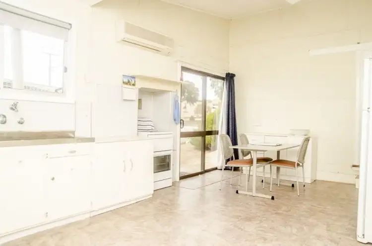 28 WELLS STREET, Streaky Bay SA 5680