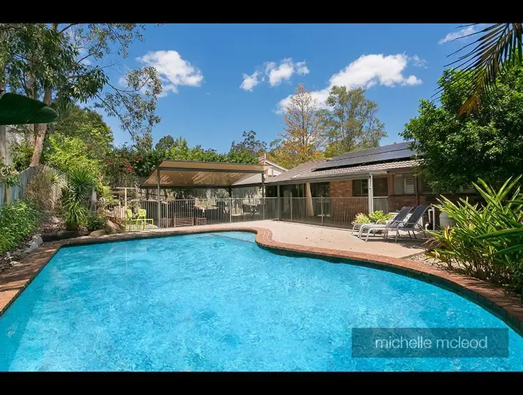 42 Goolman Street, Chapel Hill QLD 4069