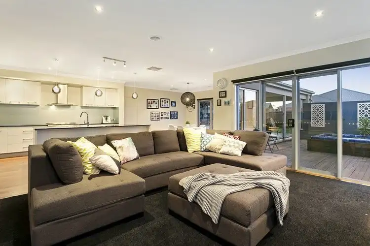 Fourth view of Homely house listing, 4 HOWE WAY, Cranbourne East VIC 3977