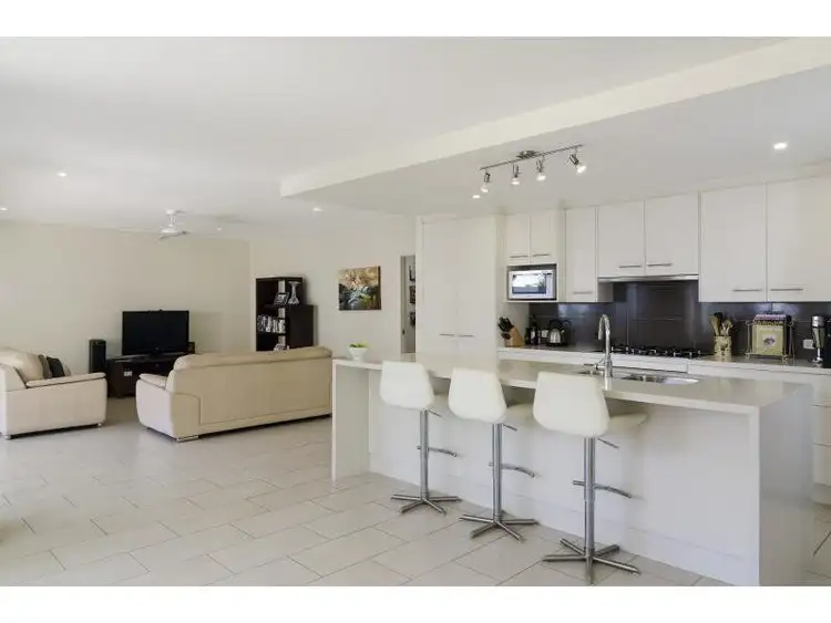 Second view of Homely house listing, 7 Oakleaf Close, Tewantin QLD 4565