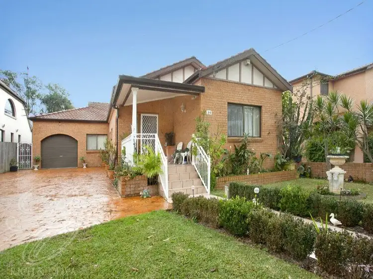 25 Cheviot Street, Ashbury NSW 2193