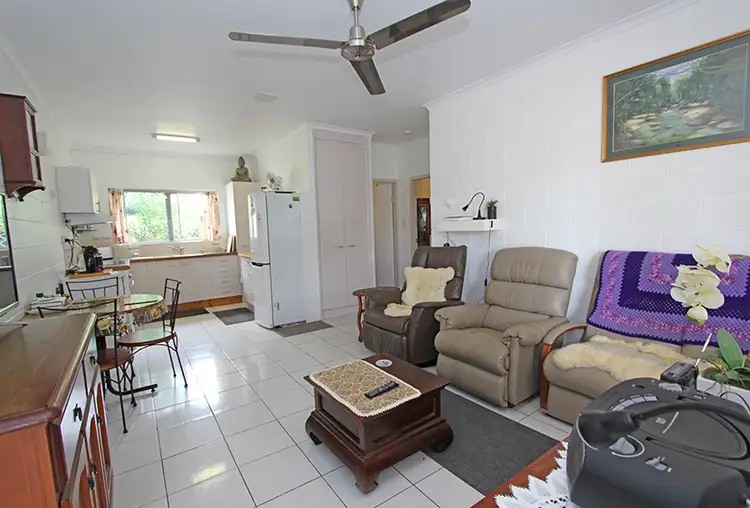 Main view of Homely unit listing, 4/8-10 Mt Peter Road, Edmonton QLD 4869