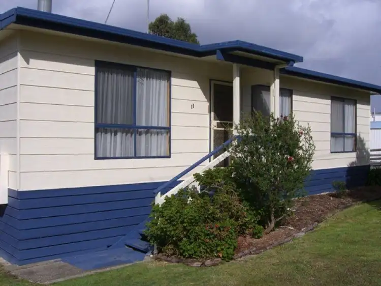 11 Otway Avenue, Skenes Creek VIC 3233