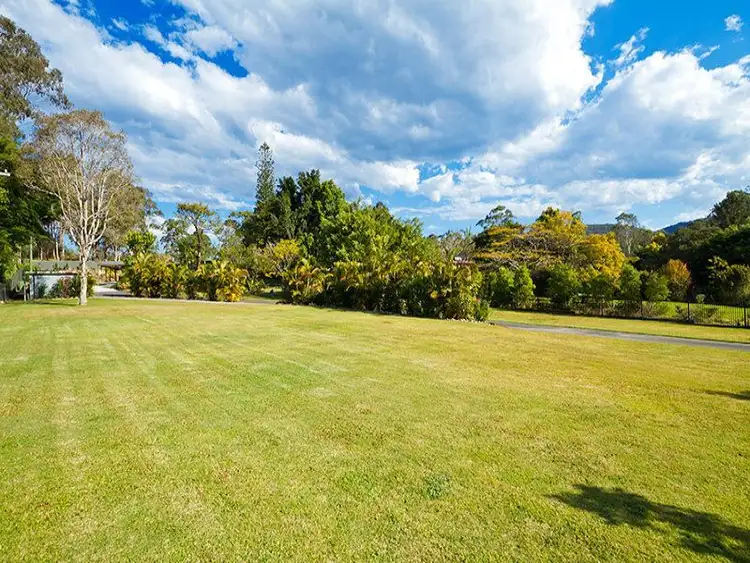 27 Gunsynd Drive, Mudgeeraba QLD 4213