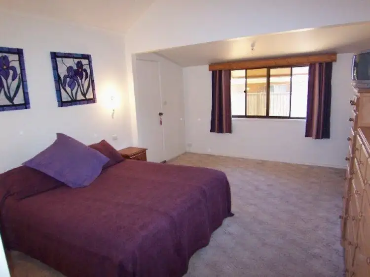 Seventh view of Homely house listing, 32 Gavan, Bright VIC 3741