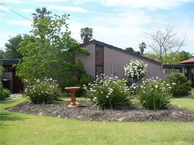 5 Dutton Crescent, Hamersley WA 6022