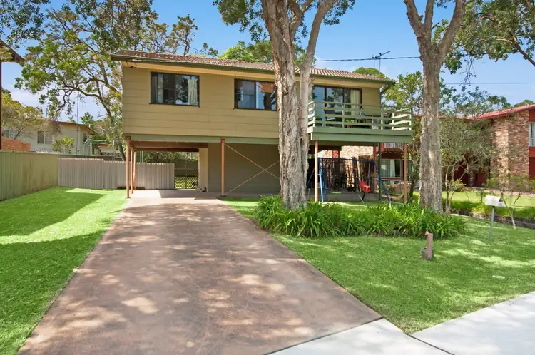 105 Anita Ave, Lake Munmorah NSW 2259