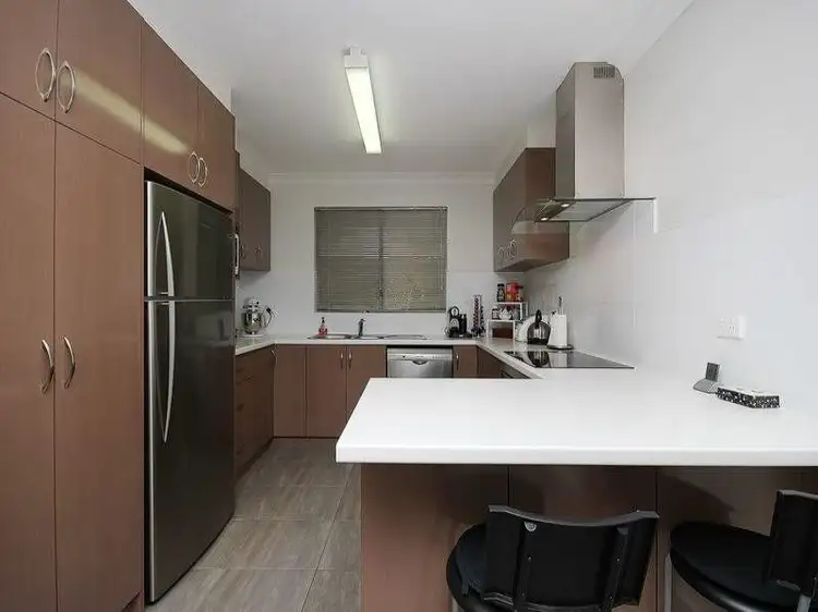 B/8 Coombe Place, Kingsley WA 6026