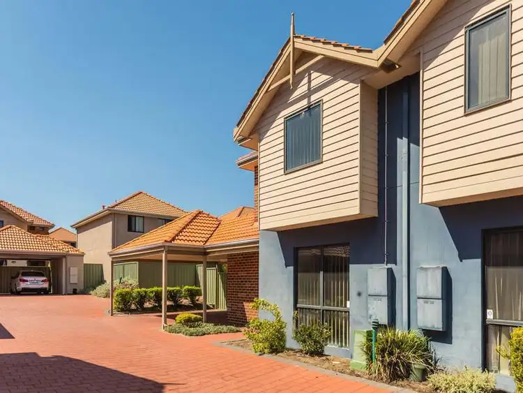 30/21 Bryanston Pass, Madeley WA 6065