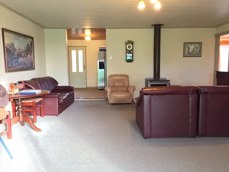 Fifth view of Homely house listing, 3 Gale Court, Scarsdale VIC 3351