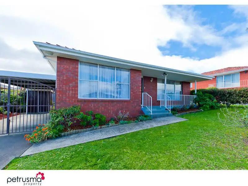 Main view of Homely villa listing, 4 / 68 Allumba Street, Howrah TAS 7018