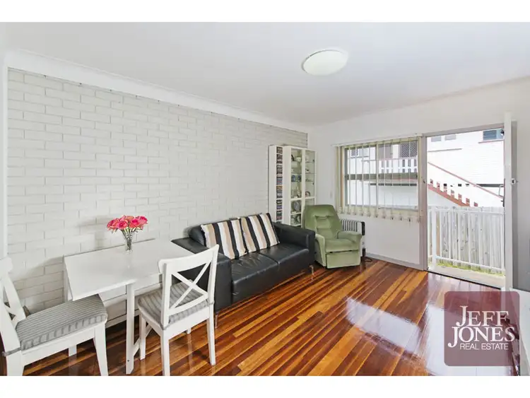 Fourth view of Homely unit listing, 2/8 Boongall Road, Camp Hill QLD 4152