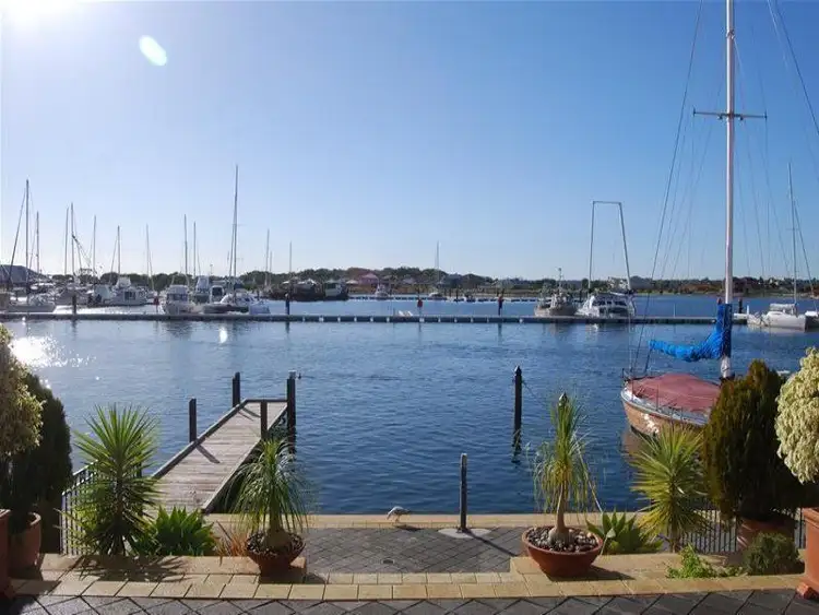 4/64 Keel Retreat, Geographe WA 6280