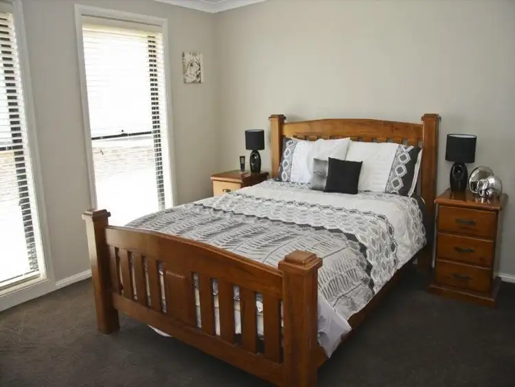 Fourth view of Homely house listing, 2 Maroney Close, Orange NSW 2800