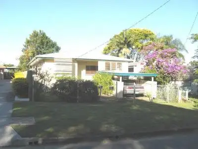 16 Livermore Street, Redcliffe QLD 4020