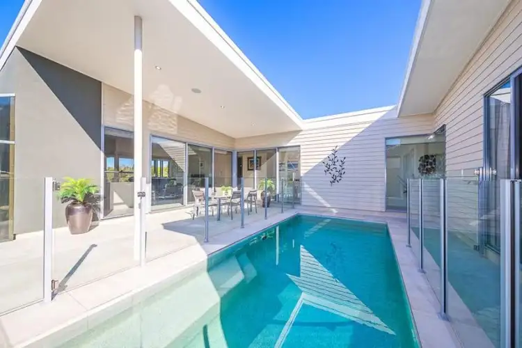 23 Vanillalily Close, Banksia Beach QLD 4507
