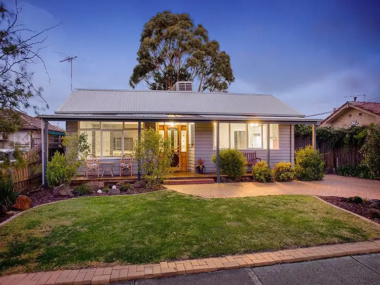 17 Ronald Avenue, Altona North VIC 3025