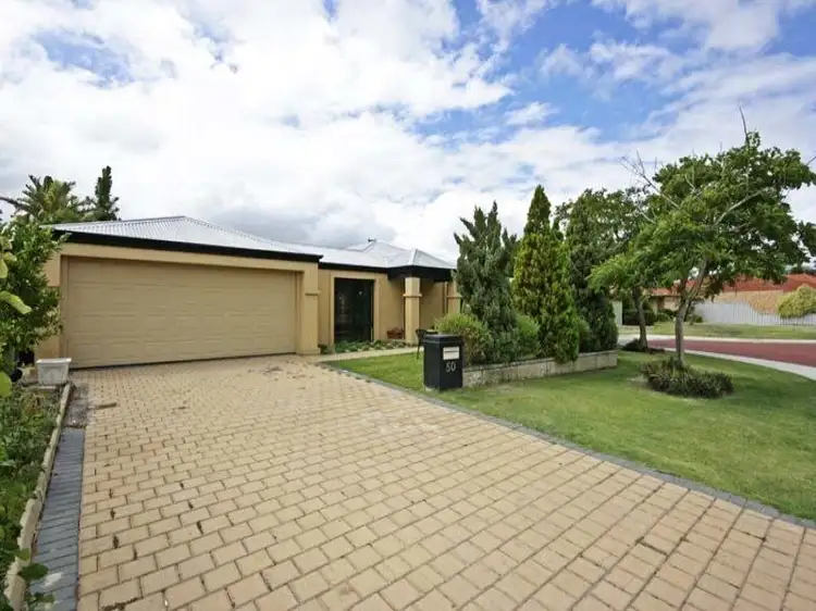 50 Brunswick Road, Thornlie WA 6108
