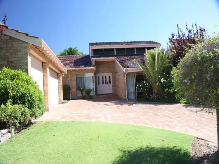 1 Parkvista Grove, Carine WA 6020