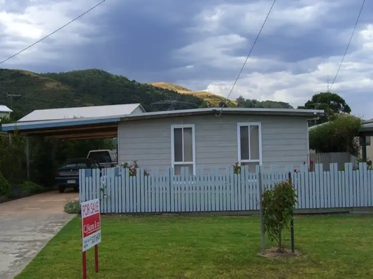 34 Thomson Street, Apollo Bay VIC 3233