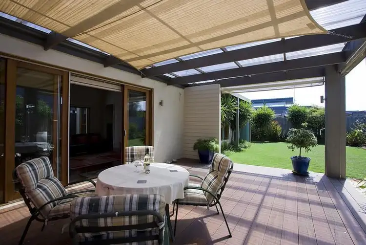 7 Loch Lomond  Crescent, Torquay VIC 3228