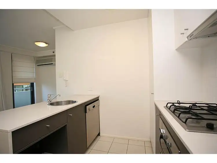 Fifth view of Homely apartment listing, 11/454 Upper Edward Street, Spring Hill QLD 4000