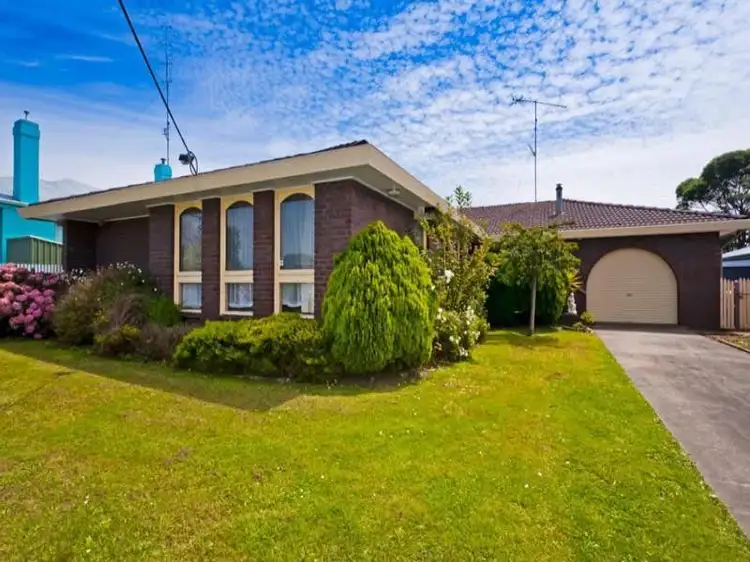 52 Montrose Avenue, Apollo Bay VIC 3233
