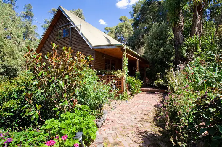 35 Richardson Boulevard, Lorne VIC 3232