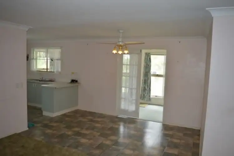 Fifth view of Homely house listing, 10 Kurrajong Street, Killarney QLD 4373