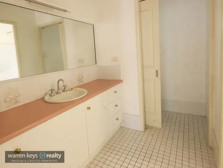 Fifth view of Homely house listing, 4 LEGRET CLOSE, Clifton Beach QLD 4879