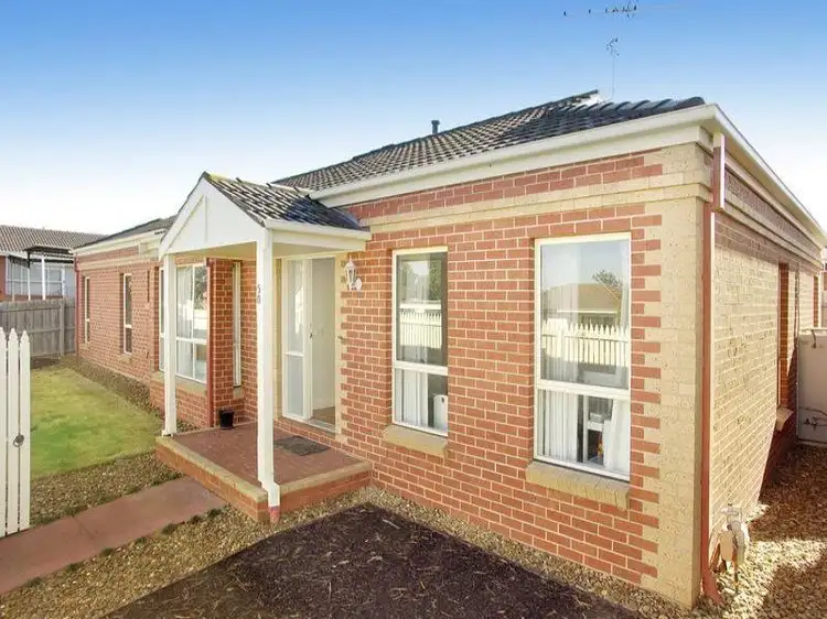 50 Cairns Avenue, Newtown VIC 3220