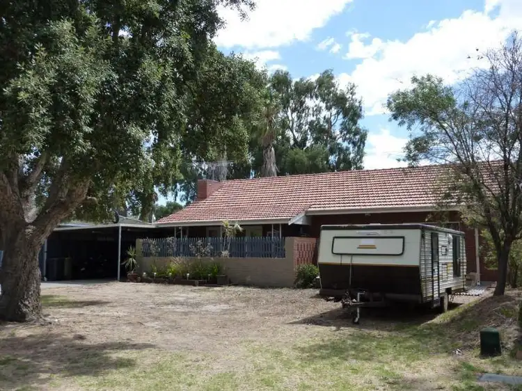 10 Mona Avenue, Beckenham WA 6107