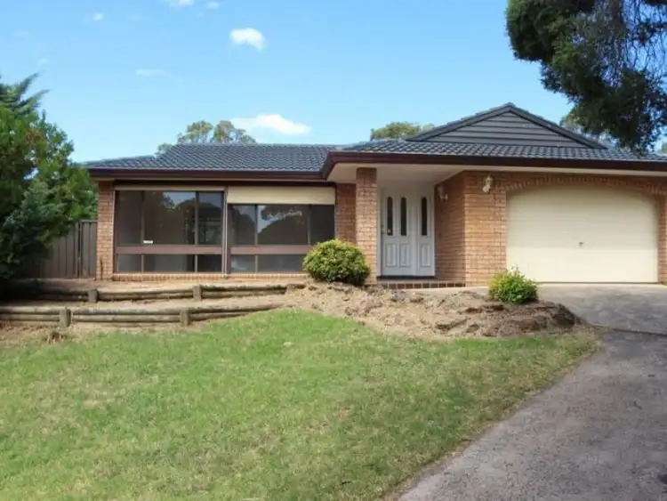 10 Opel Place, Ingleburn NSW 2565