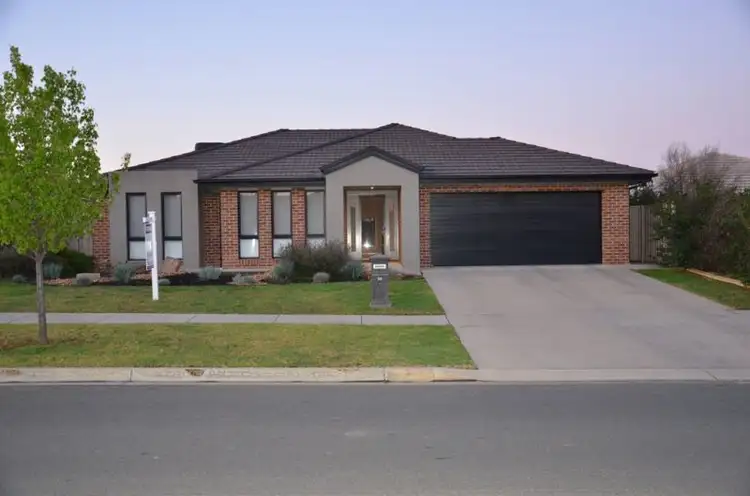 26 Barrima Drive, Glenfield Park NSW 2650