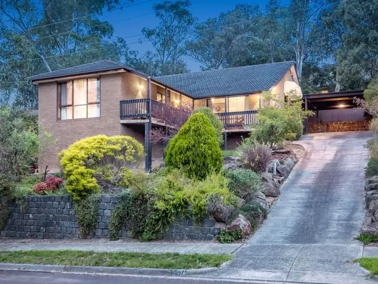 24 Bishop Avenue, Diamond Creek VIC 3089