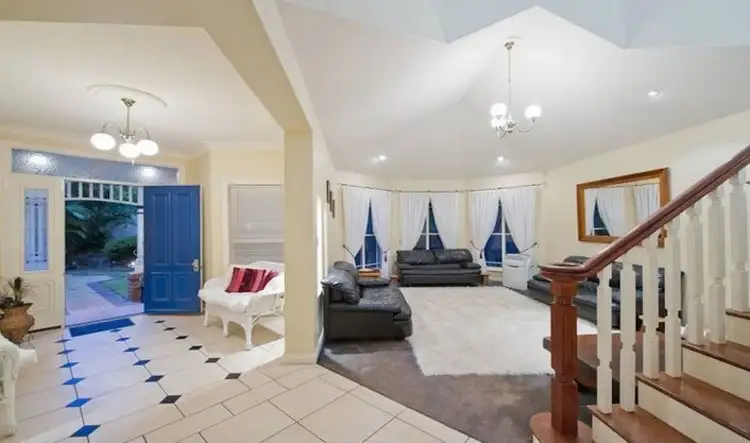 Fifth view of Homely house listing, 2 Kingfisher Place, Chapel Hill QLD 4069