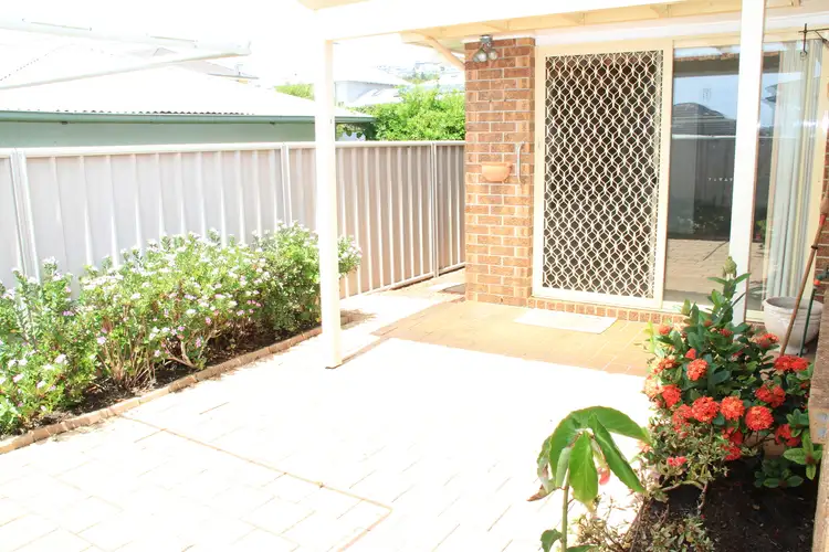 Fifth view of Homely villa listing, 2/60 Ridge Street, Merewether NSW 2291