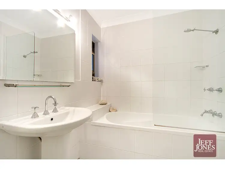 Fifth view of Homely unit listing, 5/32 Ridge Street, Greenslopes QLD 4120