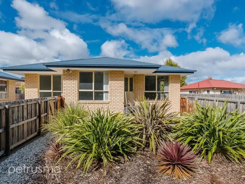 Main view of Homely unit listing, 2/14 Schouten Street, Warrane TAS 7018