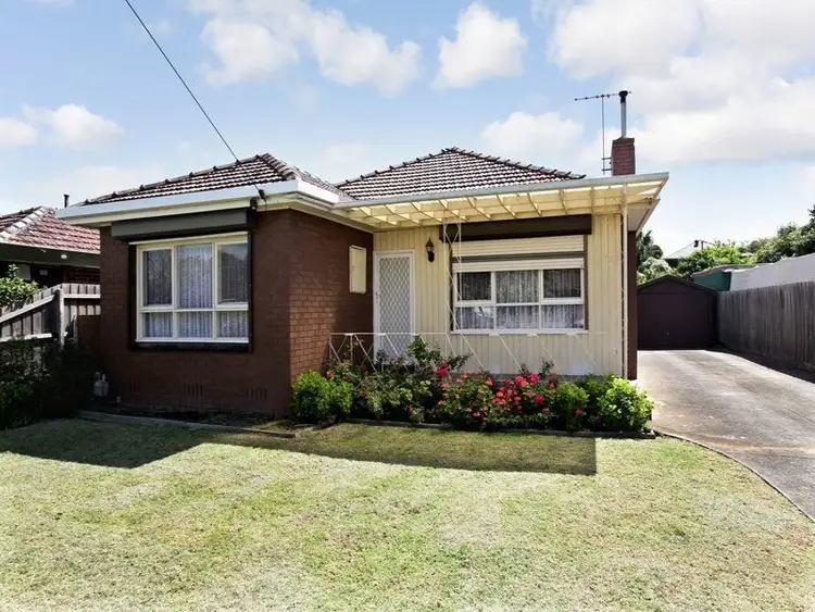 14 Finley Road, Altona VIC 3018
