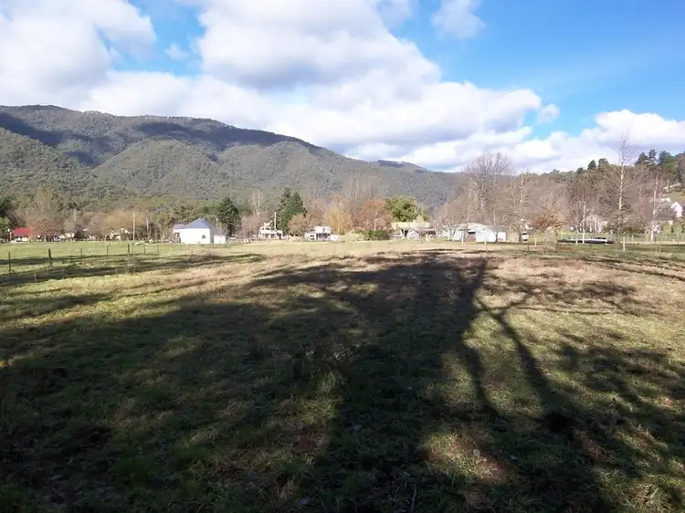 228 Great Alpine Road, Harrietville VIC 3741