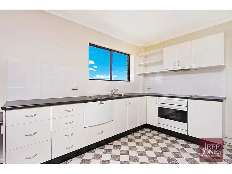 Third view of Homely unit listing, 4/7 Zillah Street, Greenslopes QLD 4120
