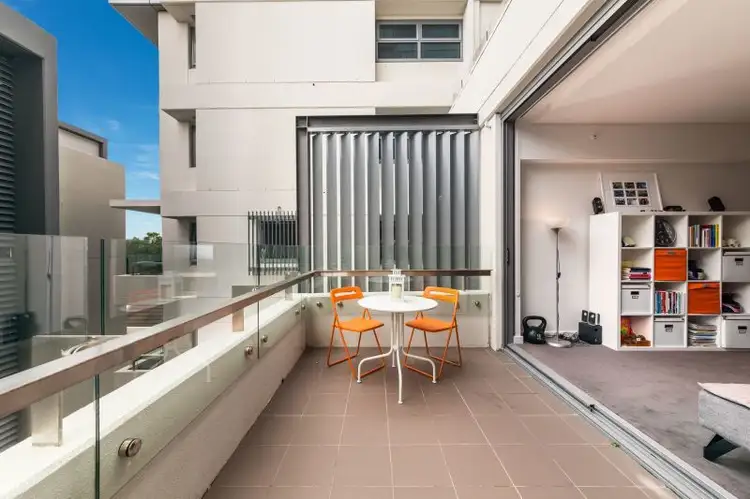 R411/200-220 Pacific Highway, Crows Nest NSW 2065