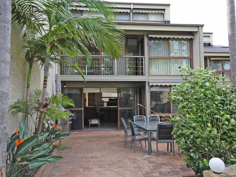 Main view of Homely townhouse listing, 21/4 Cromarty Road, Soldiers Point NSW 2317