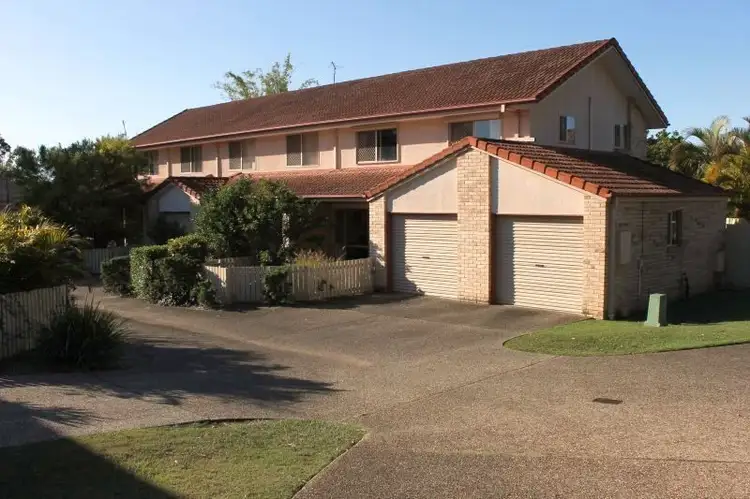 Main view of Homely townhouse listing, 5/25 Holmes Street, Brighton QLD 4017